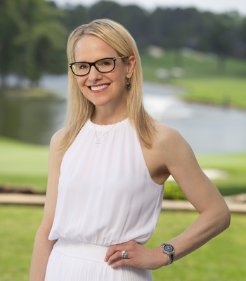 Portrait of Donna Dailey, Sales Associate.